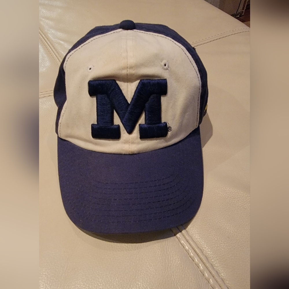 Michigan Wolverine Vintage Starter cap.